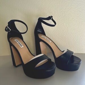 Steve Madden Arianna Black Platform Pumps Heels Size
